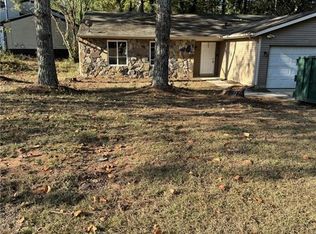 5196 Olivia Trl, Stone Mountain, GA 30088