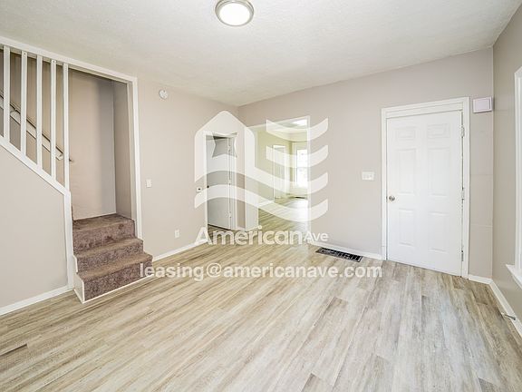 1473719_004_wm_-_living_room_13600705.jpg