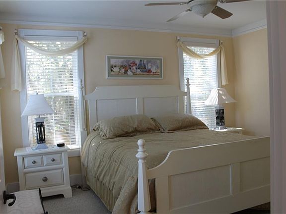 4th image of 107 Shady Brook Cir Unit 100