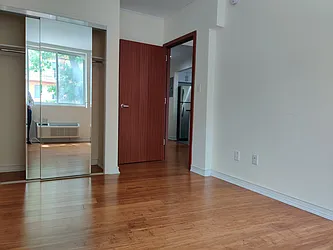 Rented by Ridgewood Capital NYC LLC