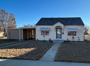 418 S Pennsylvania Ave, Mangum, OK 73554