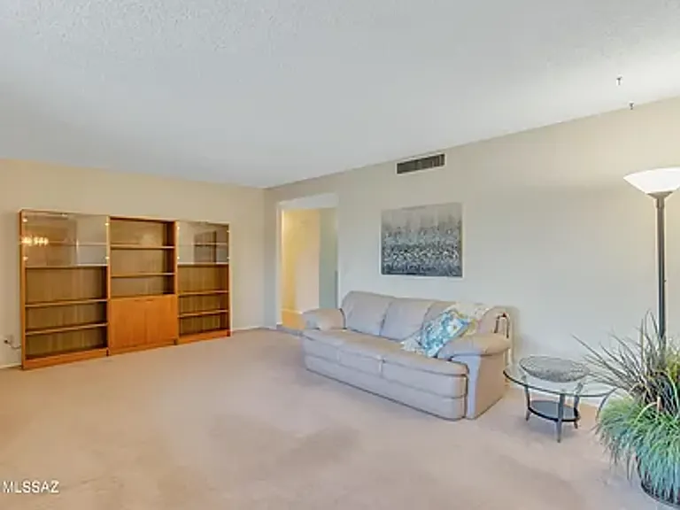 9060 E Bluefield St — Photo 9