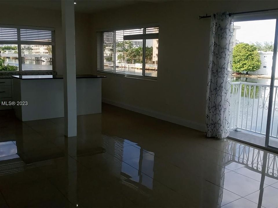1st image of 8271 Crespi Blvd APT 6