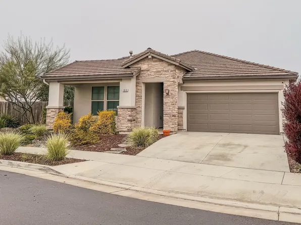 1810 E Monte Vista Avenue, Visalia, CA 93292