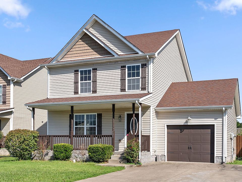 1st image of 521 Falkland Cir