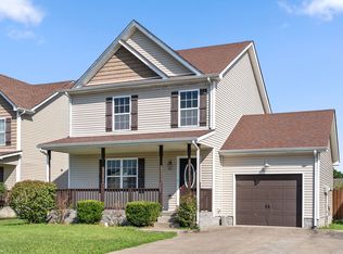 521 Falkland Cir, Clarksville, TN 37042