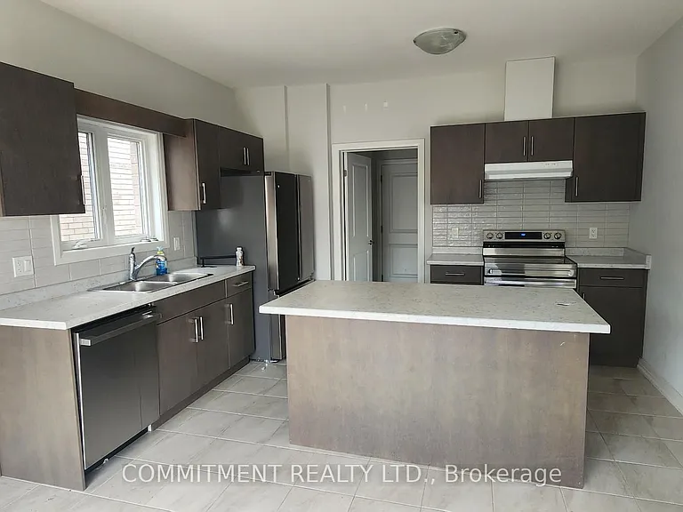 47 Samuel Ave — Photo 6