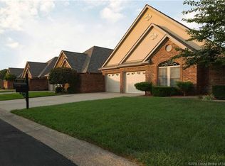 2607 Quail Chase Dr, Sellersburg, IN 47172