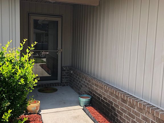 2nd image of 522 Evening Falls Dr