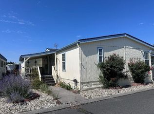 4200 Summers Ln UNIT 24, Klamath Falls, OR 97603