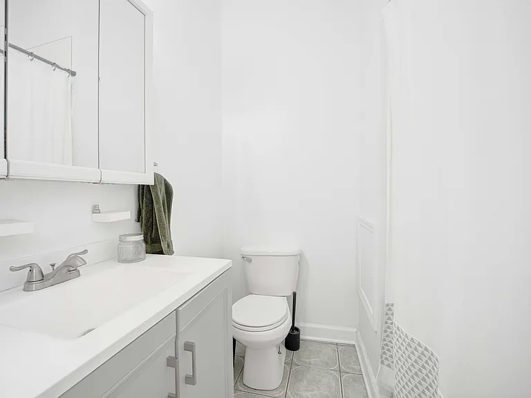 4763 N Lincoln Ave #3F — Photo 9