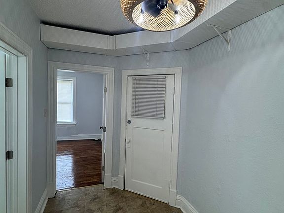 5th image of 1817 Allen Ave