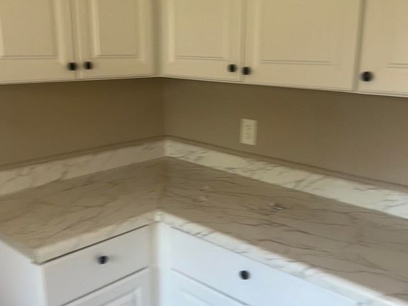 5th image of 276 Rancho Rd