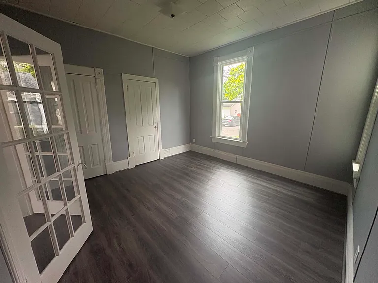 210 E 3rd St — Photo 15