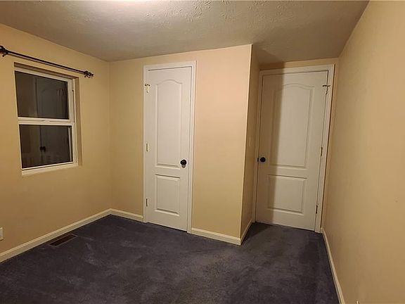 3rd image of 1490 Grant Ave
