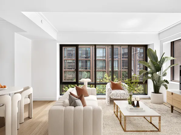 225 East 19th Street image 1 of 8