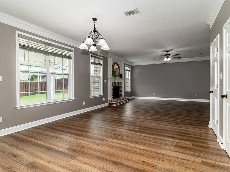 509 Hardwick Ct — Photo 13