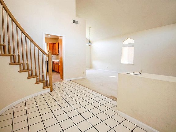 4th image of 2819 Conifer Dr