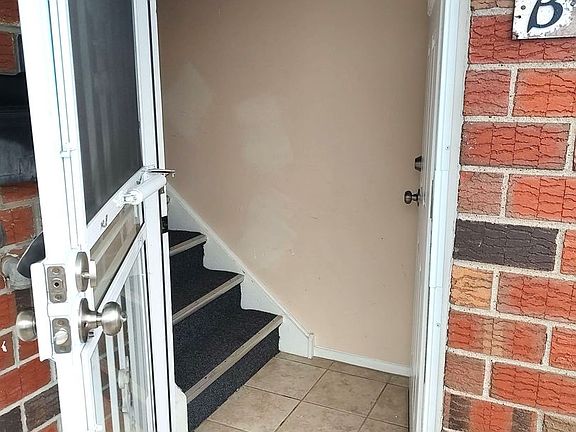 2nd image of 9443 Ashton Rd Fl 2nd