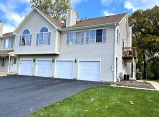 261 S Collins St #D, South Elgin, IL 60177