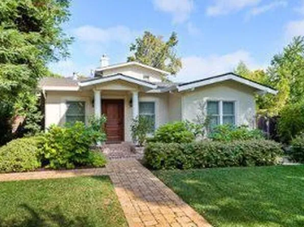 1895 Park Blvd, Palo Alto, CA 94306