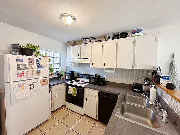 2nd image of 301 NW 13th Ave Unit 7