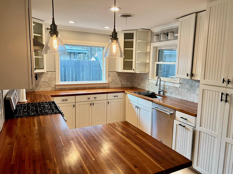 5027 Lansing Dr — Photo 7