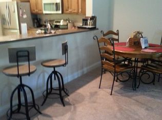 2629 S Pine Meadow Ct, Decatur, IL 62521