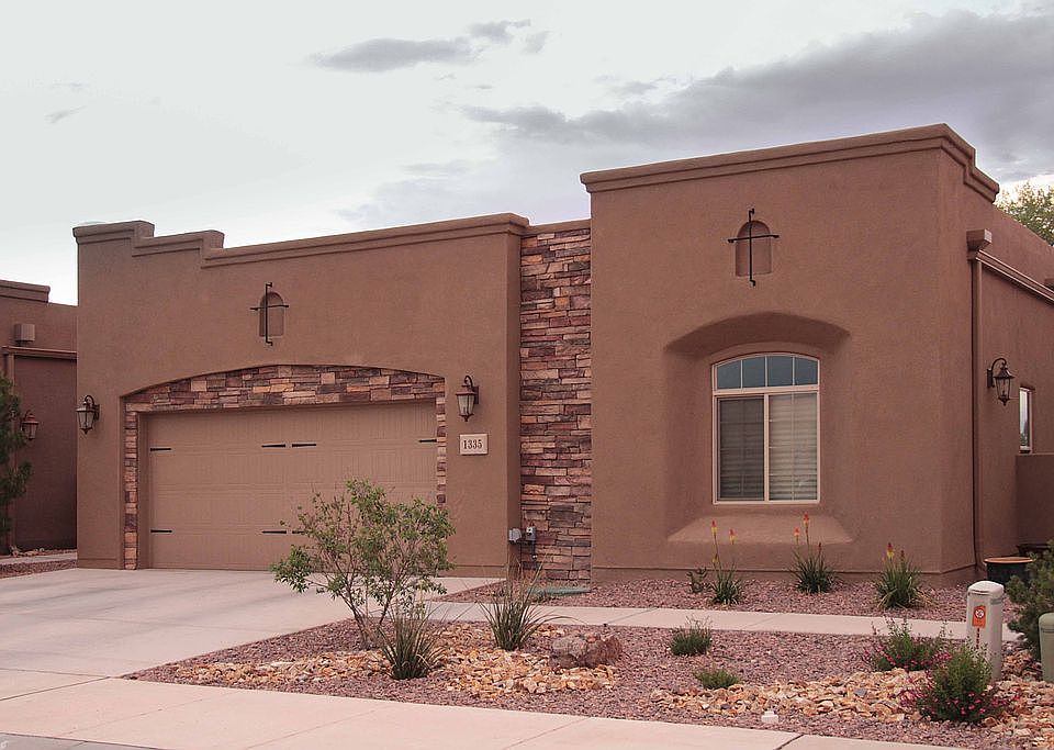 1st image of 1335 Valle Ln NW