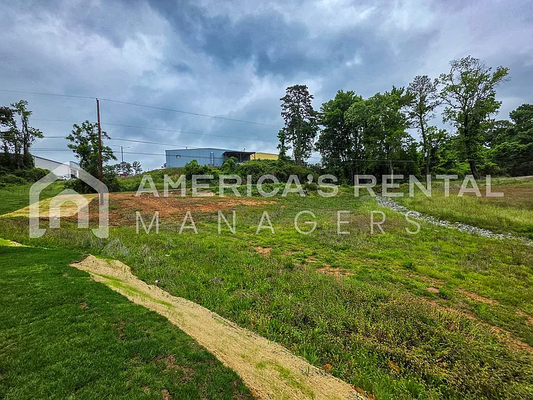 4325 Henry Rd — Photo 45