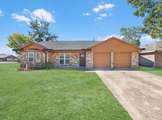 4318 Ponca St, Pasadena, TX 77504