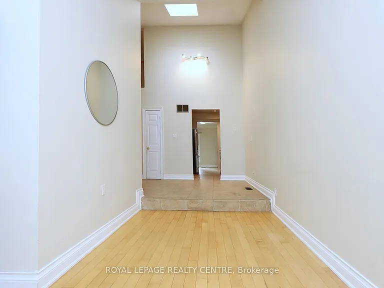 1021 Cedarglen Gate #16 — Photo 3