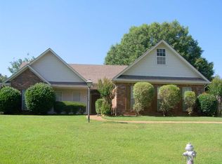 121 Arrow Dr, Clinton, MS 39056