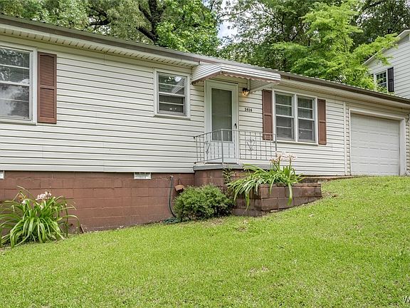 2nd image of 3416 Camp St NE