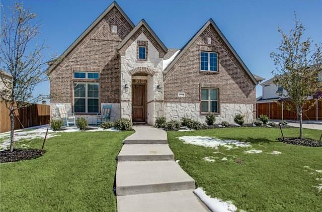 1st image of 1202 Oak Hill Ln