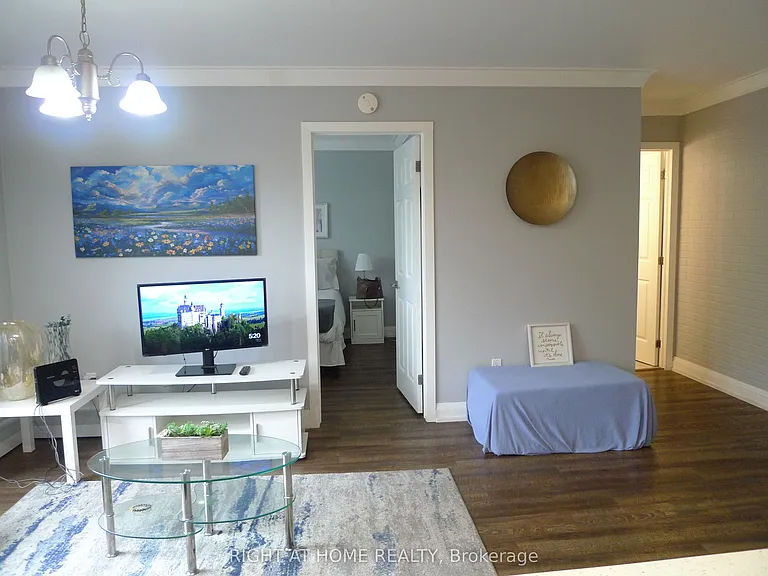 2373 King St E #26 — Photo 11