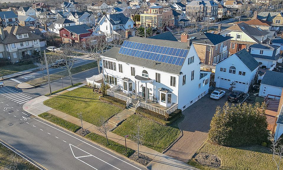 1st image of 146-16 Rockaway Beach Blvd