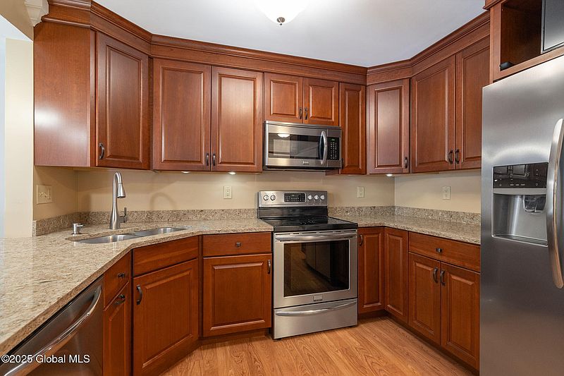 2nd image of 4036 Georgetown Square