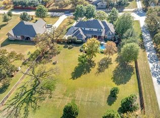 180 Timberleaf Ct, Double Oak, TX 75077