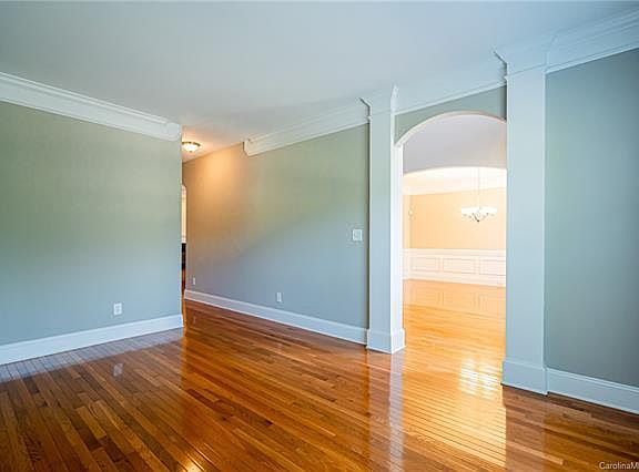 5th image of 2924 Bridle Brook Way