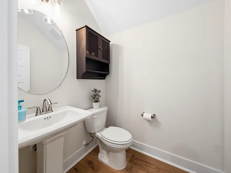 225 Holding Dairy Dr — Photo 4