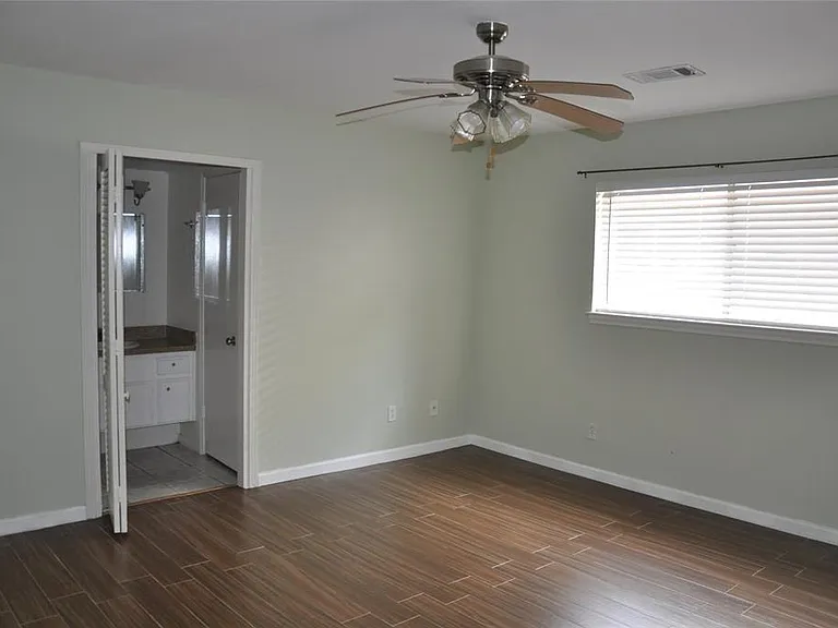 5519 Caversham Dr — Photo 20