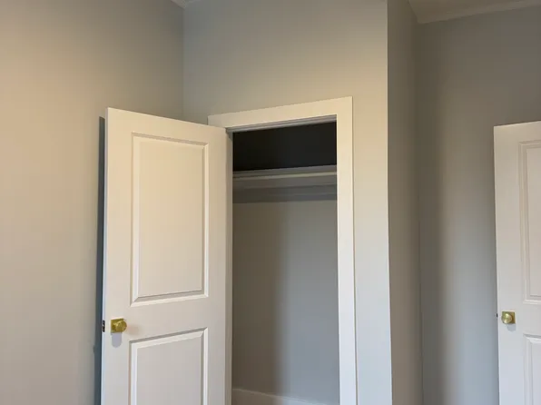 275 Smith Street image 12 of 13