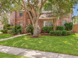 906 Mystic Village Ln, Seabrook, TX 77586