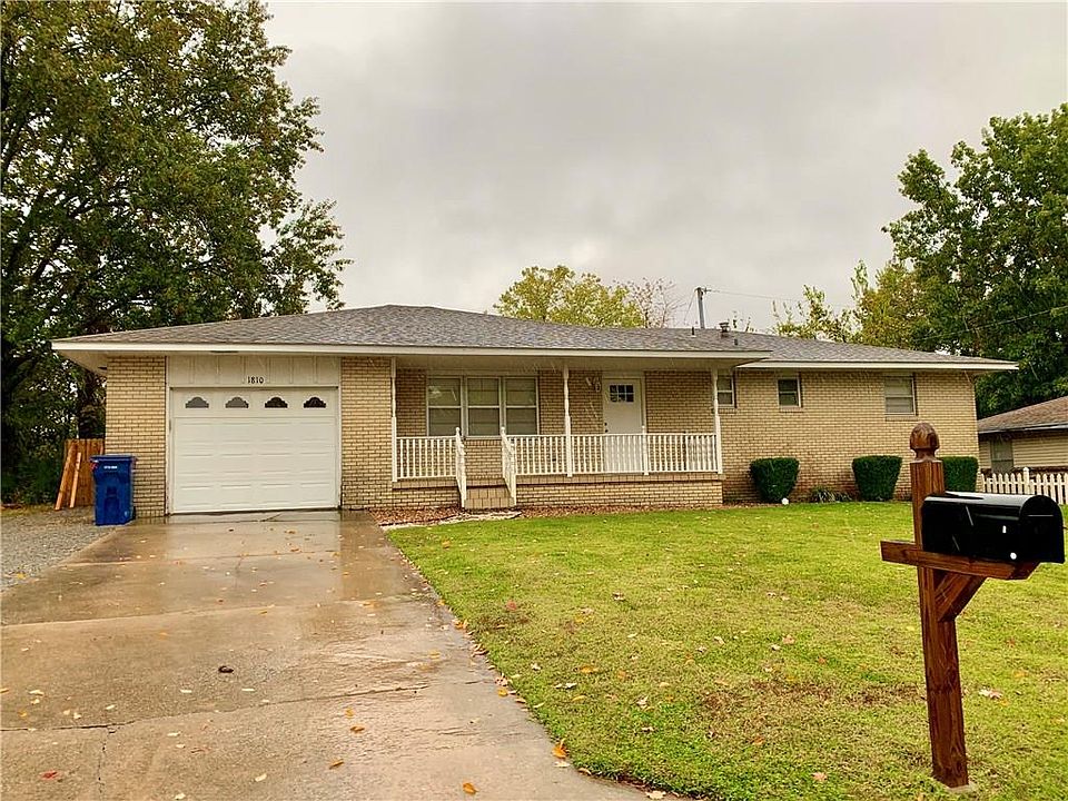 1st image of 1810 W Tulsa St