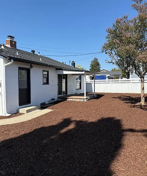 1424 Riverside Dr — Photo 47