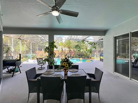 3rd image of 1105 SHADOWBROOK TRAIL