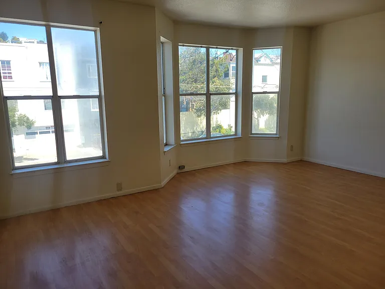 27 Randolph St #C — Photo 2