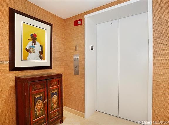 5th image of 2627 Bayshore Dr APT 1805