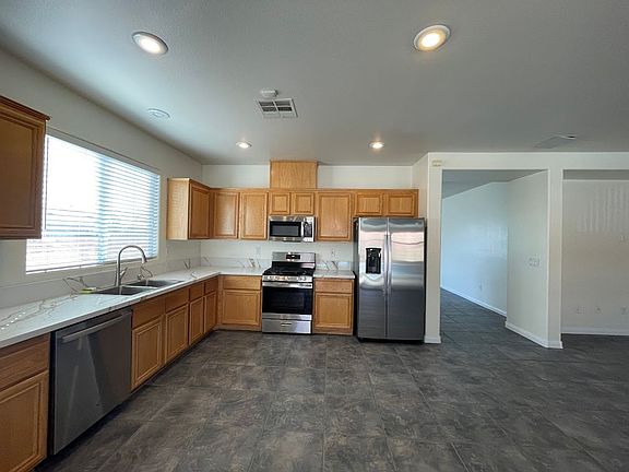 4th image of 2130 Scissortail Ct